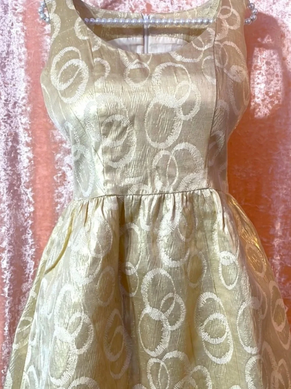 Brocade Mini - Picture 1 of 2